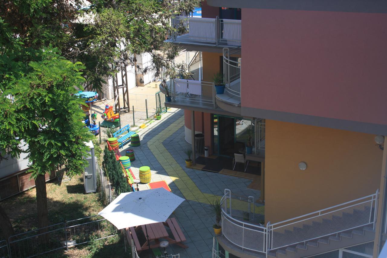 Hotel Largo Sunny Beach Exterior photo